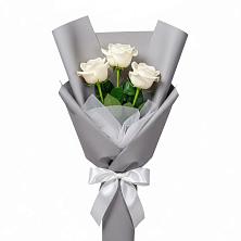 Букет 3 белые розы в Алексине Букет 3 белые розы в Алексине