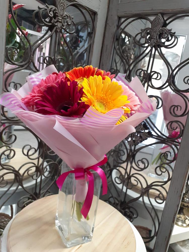 Букет радуга в Алексине Букет цветов из: Герберы в Алексине