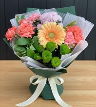 Букет цветов из:  Гвоздики, Розы, Герберы и Хризантемы в Алексине