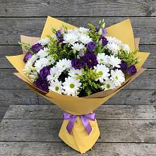 Букет цветов из:  Ирисы, Хризантемы и Ромашки в Алексине