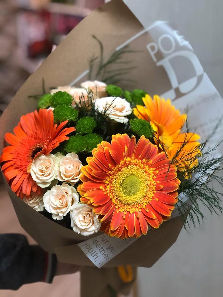 Букет желтый закат в Алексине Букет цветов из: Герберы, Хризантемы и Розы в Алексине