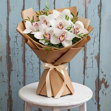 Букет Белые орхидеи в Алексине Букет цветов из:  Орхидеи и Розы в Алексине